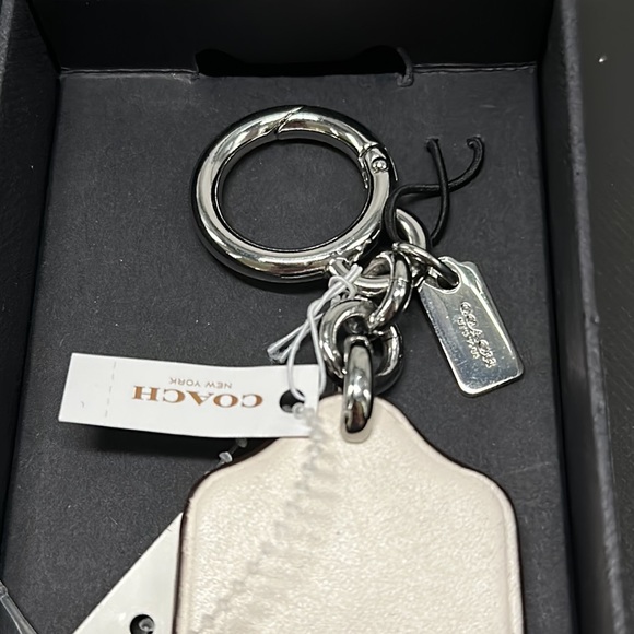Coach Rare Heart hangtag Keychain FOB Ring Clip 58863B Leather Red Love Silver - Picture 5 of 7